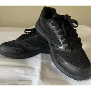 Dr. Scholl's Women’s Work Sneakers Size 6M Black Slip Resistant